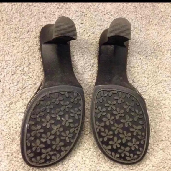 Heels - Picture 3 of 7